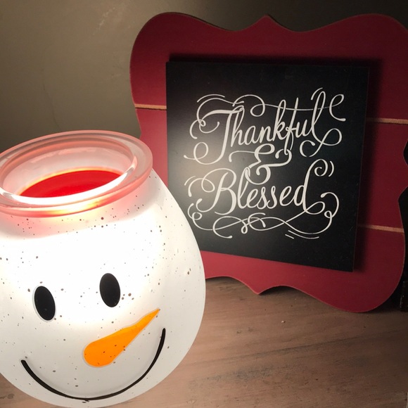 Meet your Posher, Donna - Picture 2 of 3